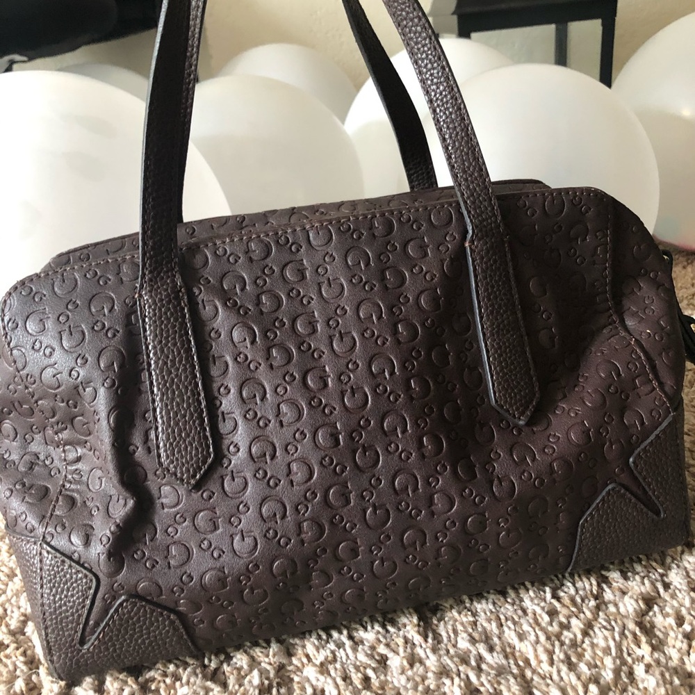 Guess Bag πΈ - Picture 2 of 8